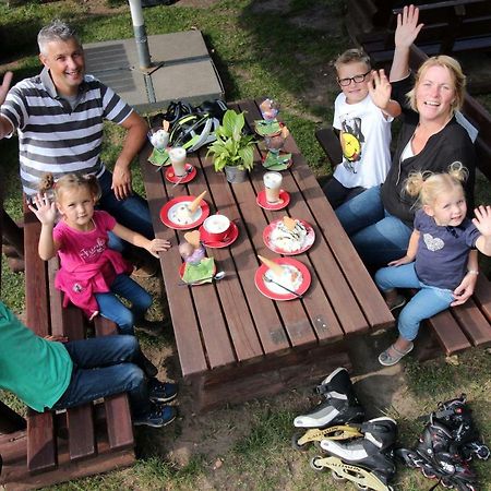 Familien- Und Freizeithotel Gutshaus Petkus Ngoại thất bức ảnh