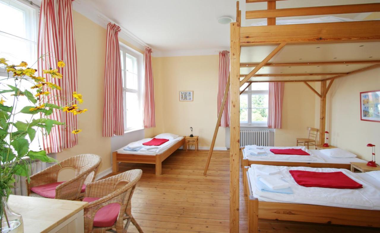 Familien- Und Freizeithotel Gutshaus Petkus Ngoại thất bức ảnh