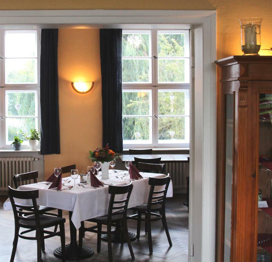 Familien- Und Freizeithotel Gutshaus Petkus Ngoại thất bức ảnh